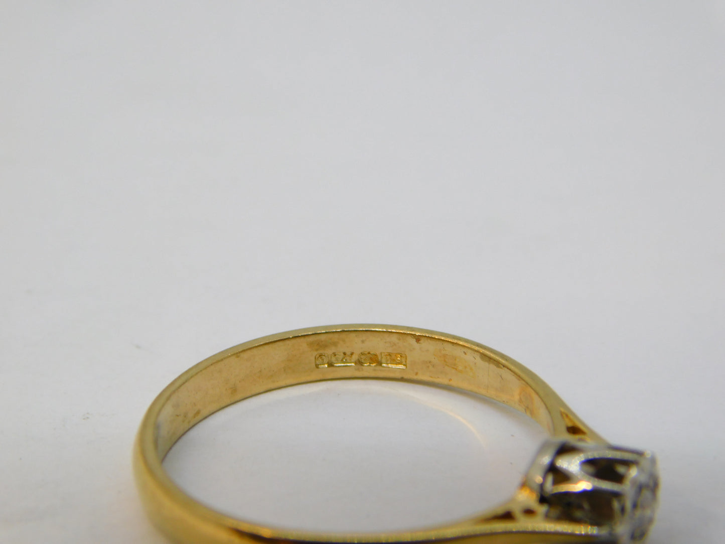 9ct Yellow Gold & 0.1ct Diamond Solitaire Ring Vintage c1970 Sheffield