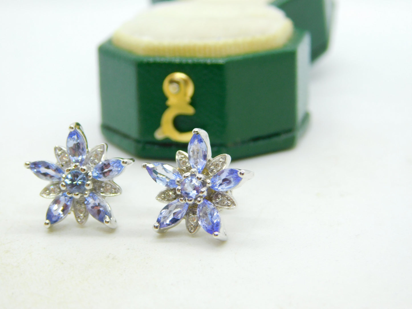 9ct White Gold, Tanzanite & Diamond Floral Stud Earrings Vintage c2000