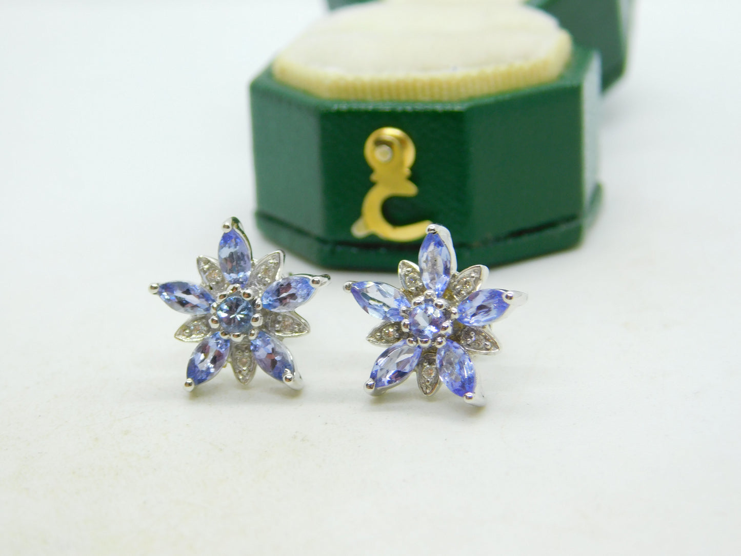 9ct White Gold, Tanzanite & Diamond Floral Stud Earrings Vintage c2000