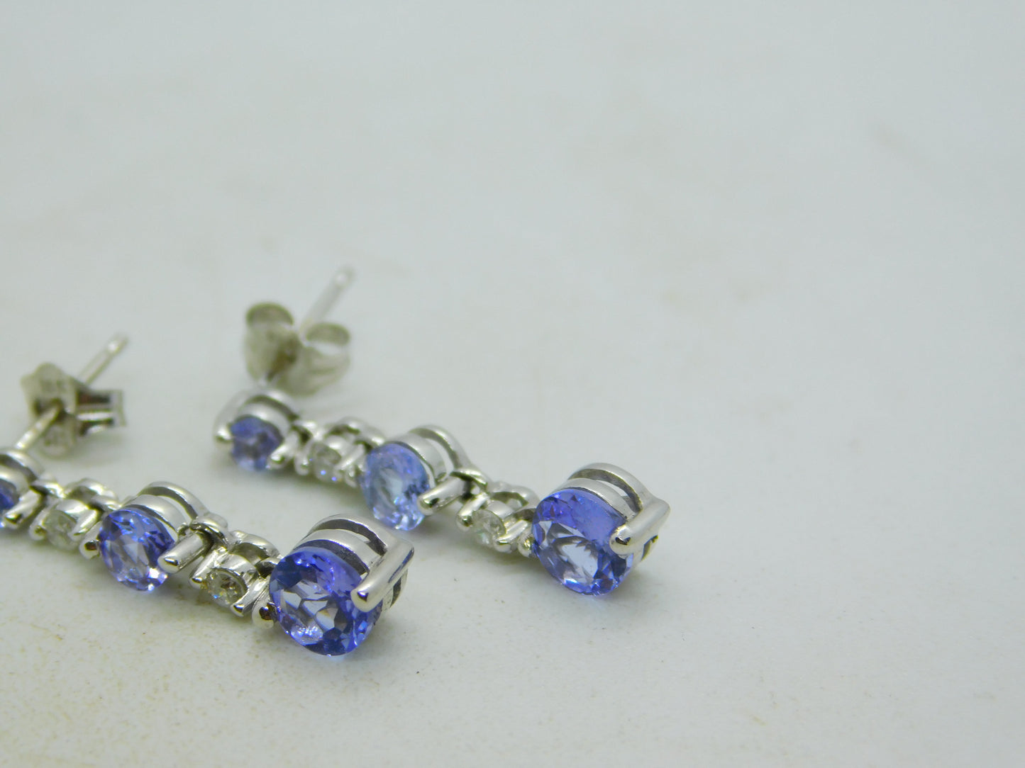 18ct White Gold, Tanzanite & Diamond Droplet Stud Earrings Vintage c2000