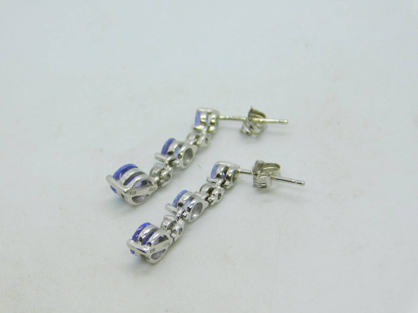 18ct White Gold, Tanzanite & Diamond Droplet Stud Earrings Vintage c2000