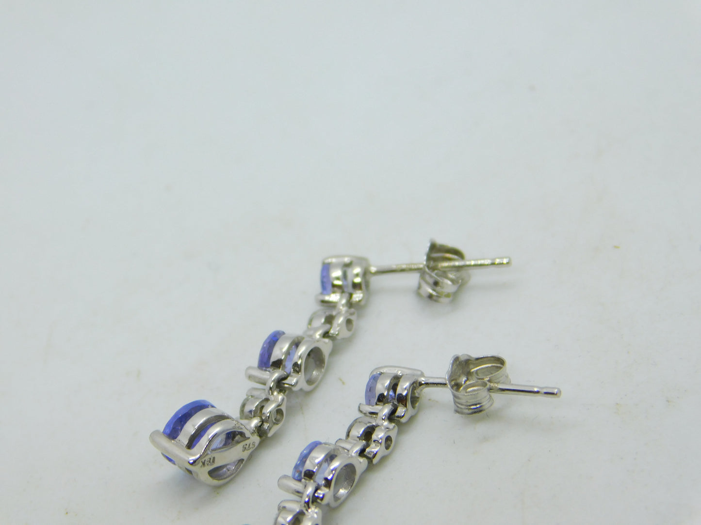 18ct White Gold, Tanzanite & Diamond Droplet Stud Earrings Vintage c2000