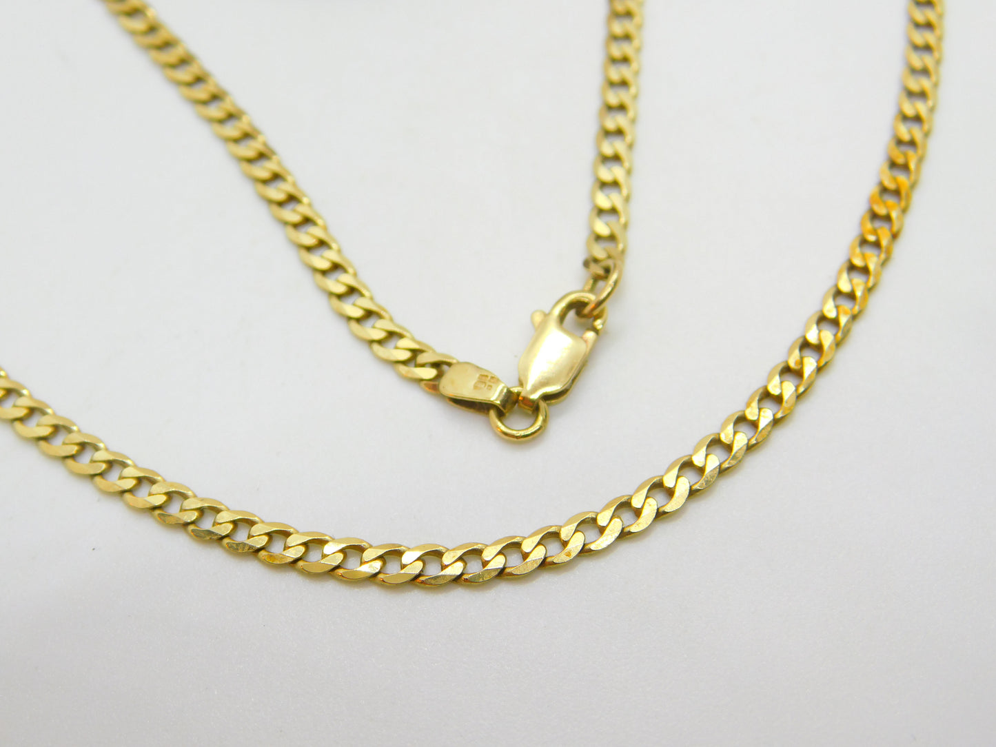 Curb Link 9ct Gold Curb Link Chain Necklace 50.3cm / 19.8" Vintage c1980