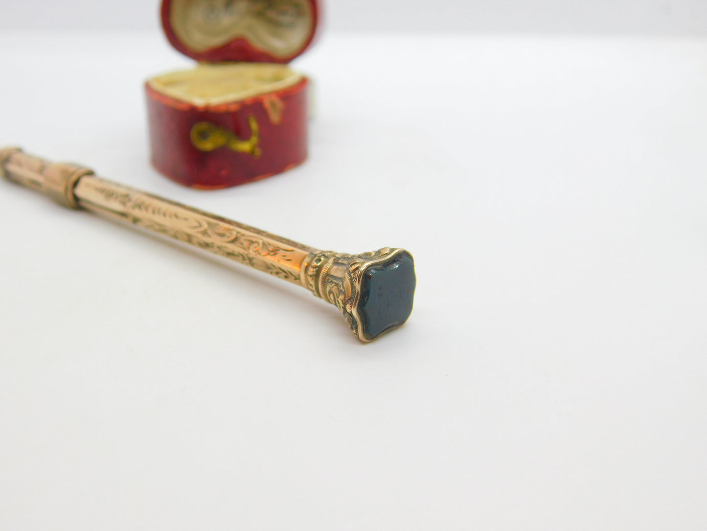 Victorian 9ct Yellow Gold Cased, Bloodstone Seal Top Propelling Pencil c1880