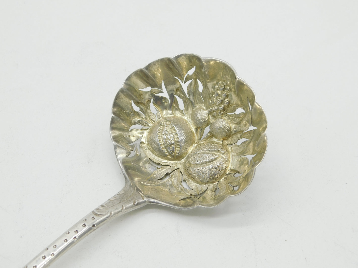 George III Sterling Silver Berry Pattern Sugar Caster Spoon Antique 1812 London