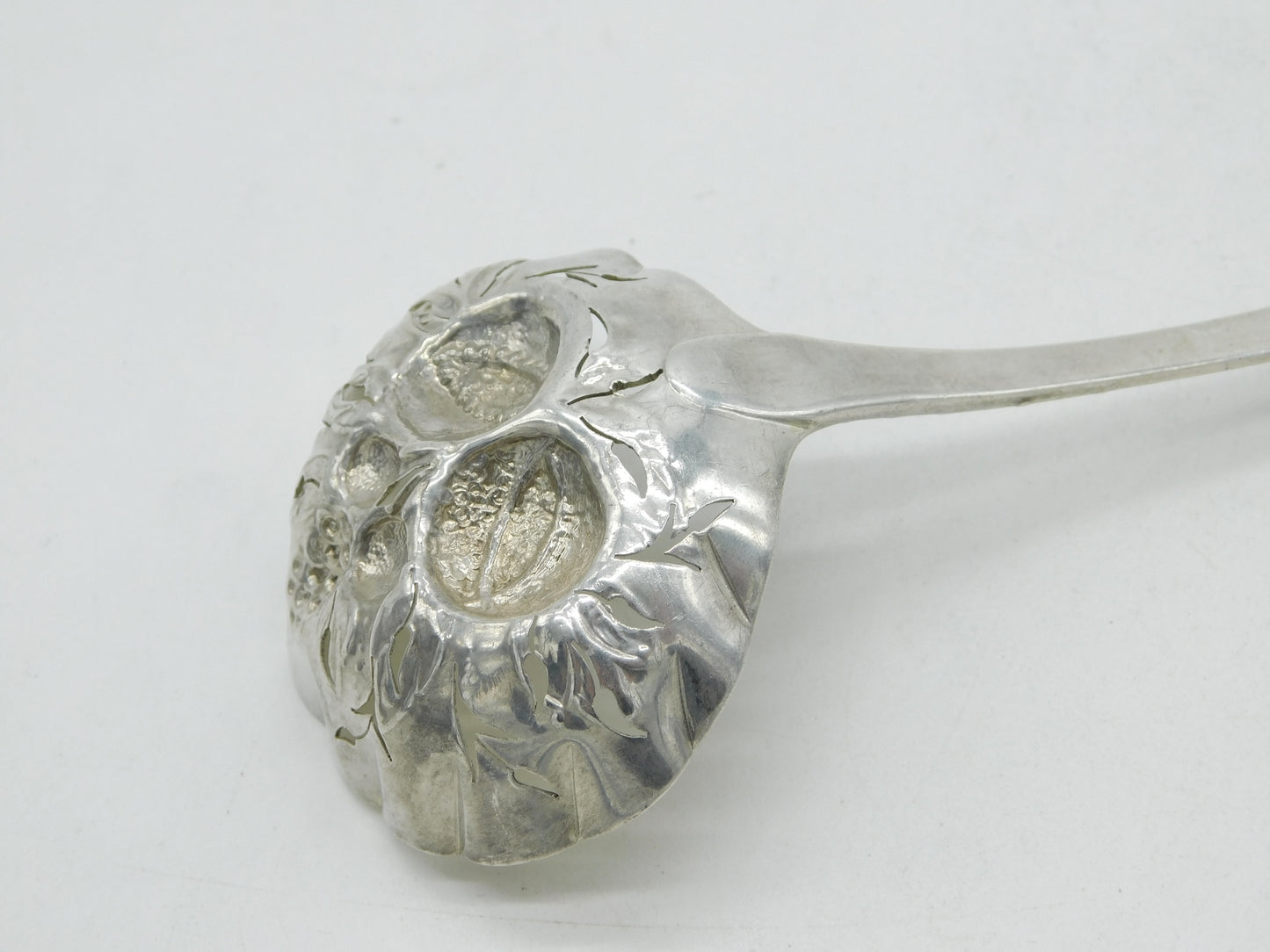 George III Sterling Silver Berry Pattern Sugar Caster Spoon Antique 1812 London