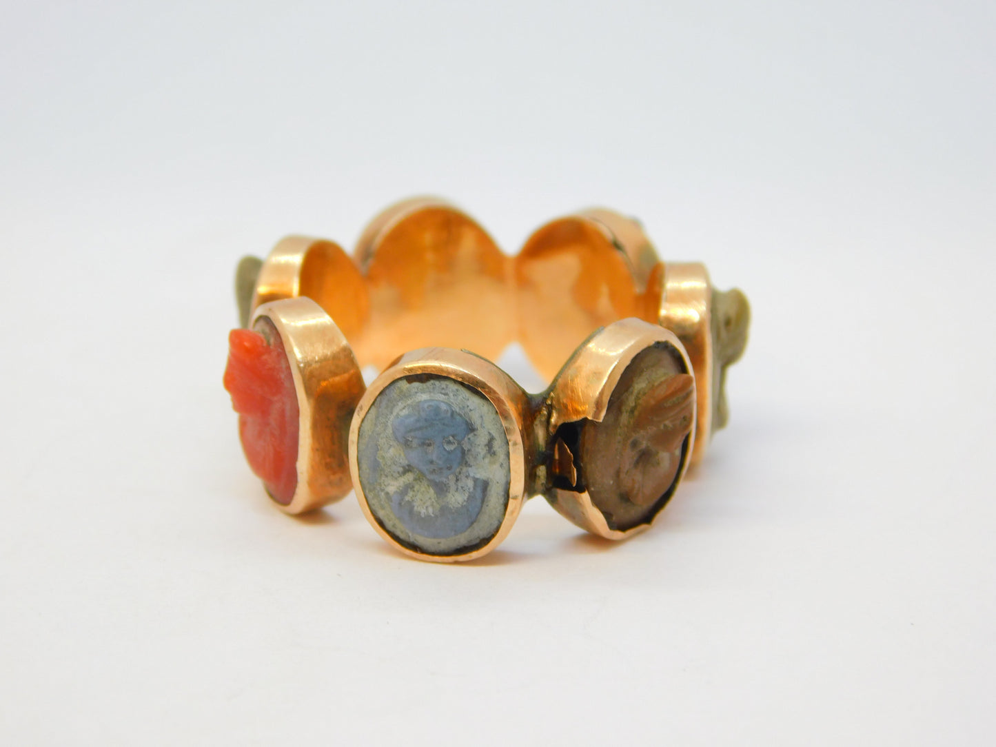 George III Grand Tour 12ct Rose Gold Seven-Cameo Prosperity Ring Antique c1830
