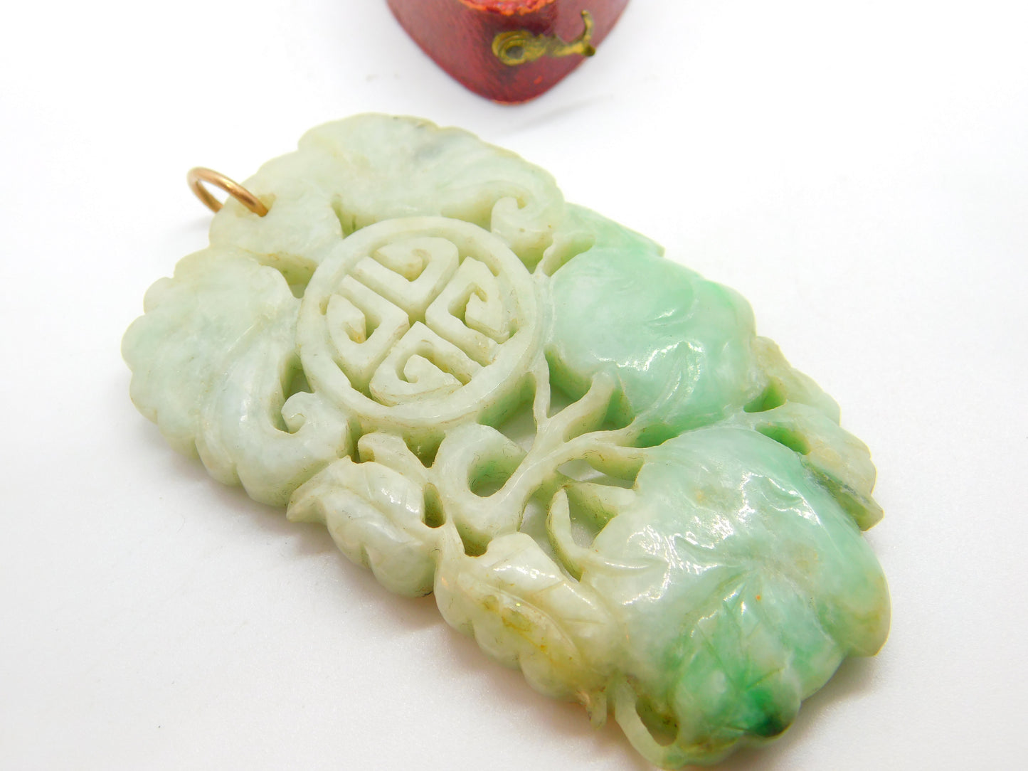 Large Victorian 9ct Gold & Carved Apple-Green Jade Naturalistic Pendant c1850