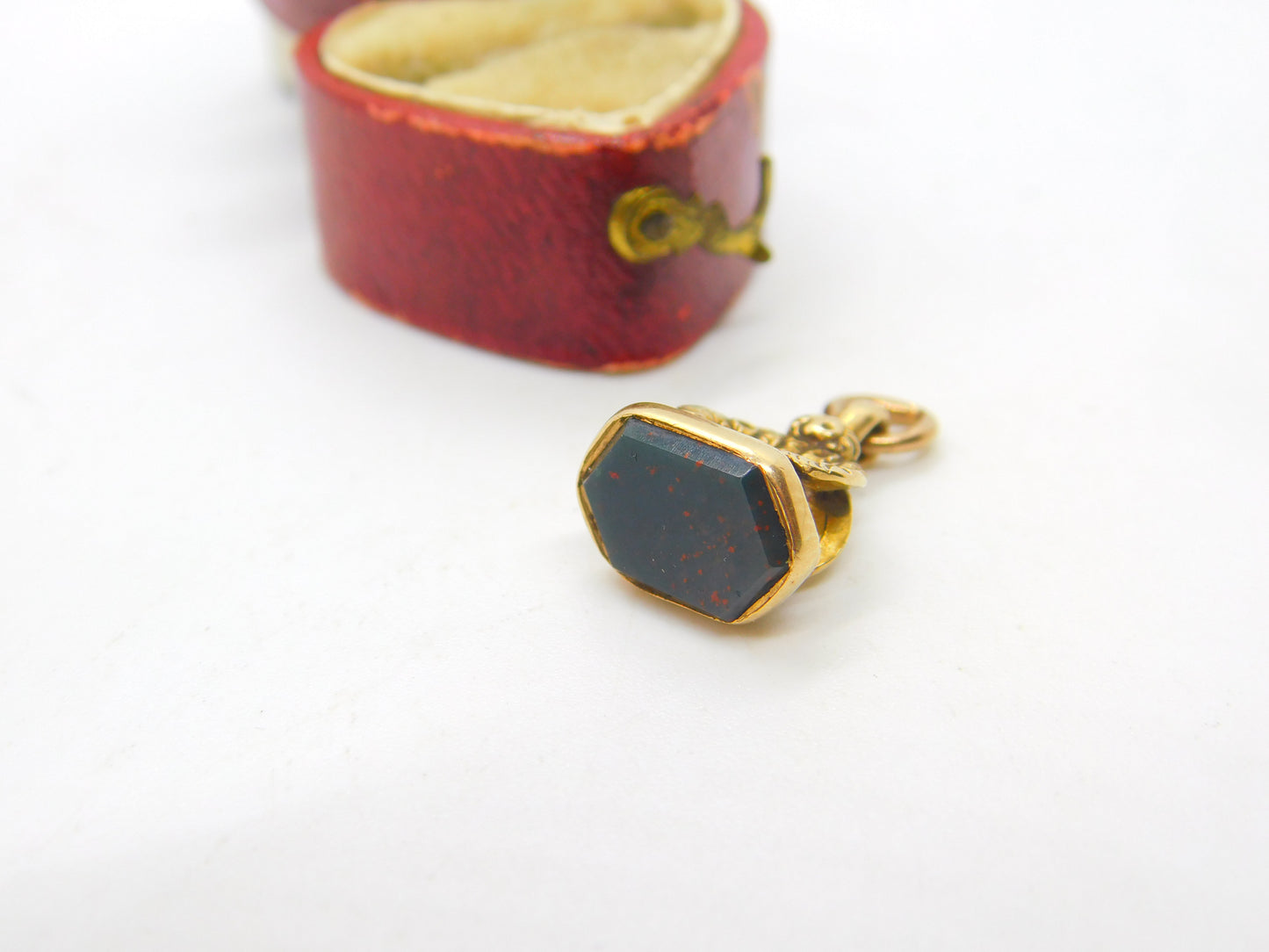 Victorian Small 15ct Yellow Gold & Bloodstone Set Fob Seal Antique c1880