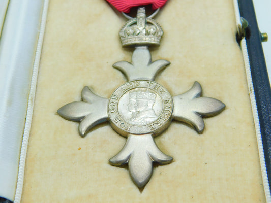 Original Boxed M.B.E Medal King George V Sterling Silver c1935 Antique