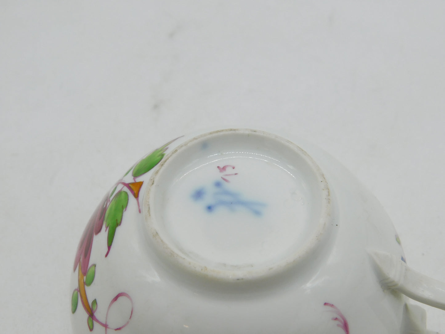 18th Century Meissen Porcelain Floral Painted Teacup Antique 1774-1818