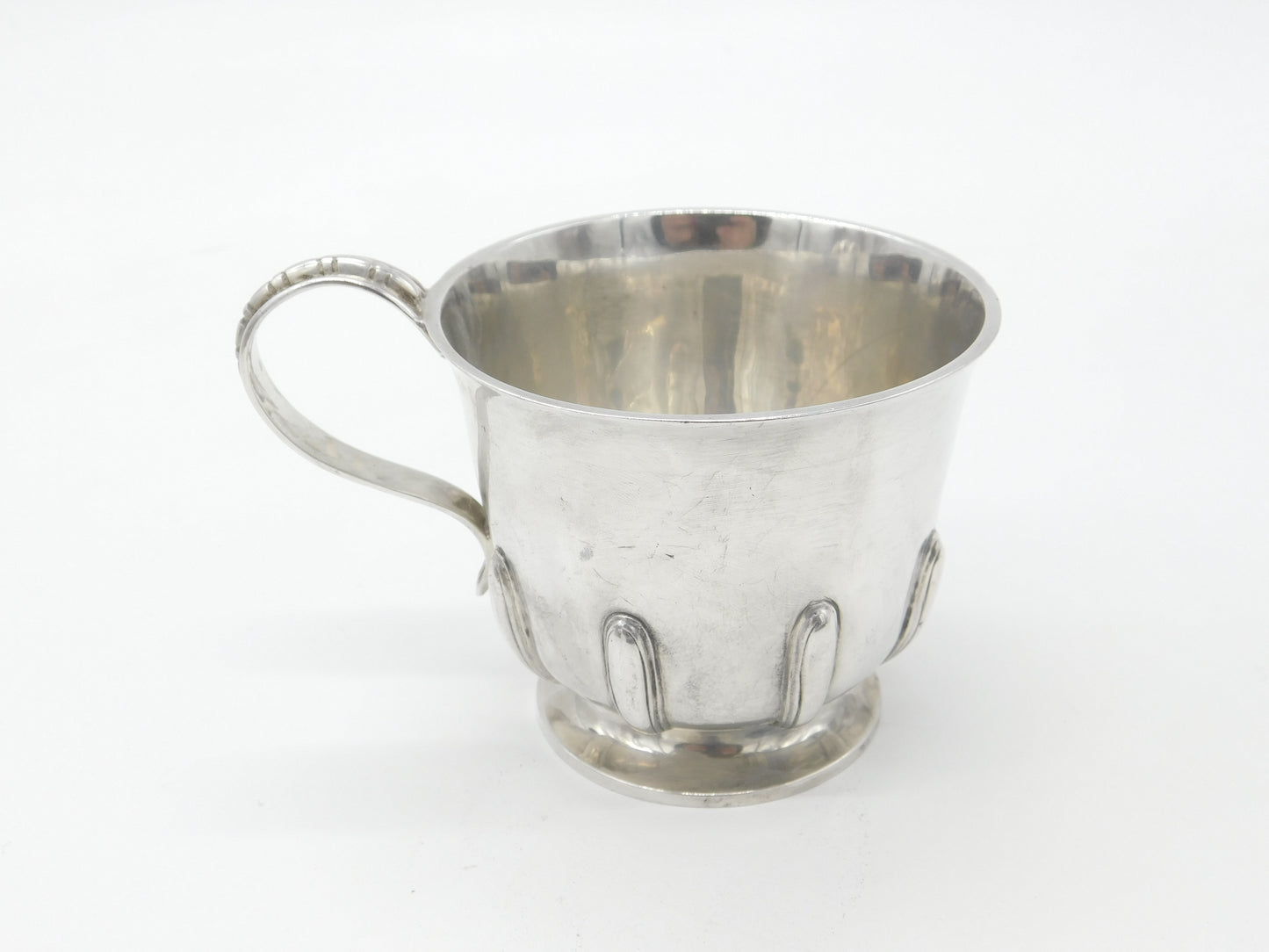 Edwardian Sterling Silver Nouveau Pattern Christening Mug 1907 London Comyns