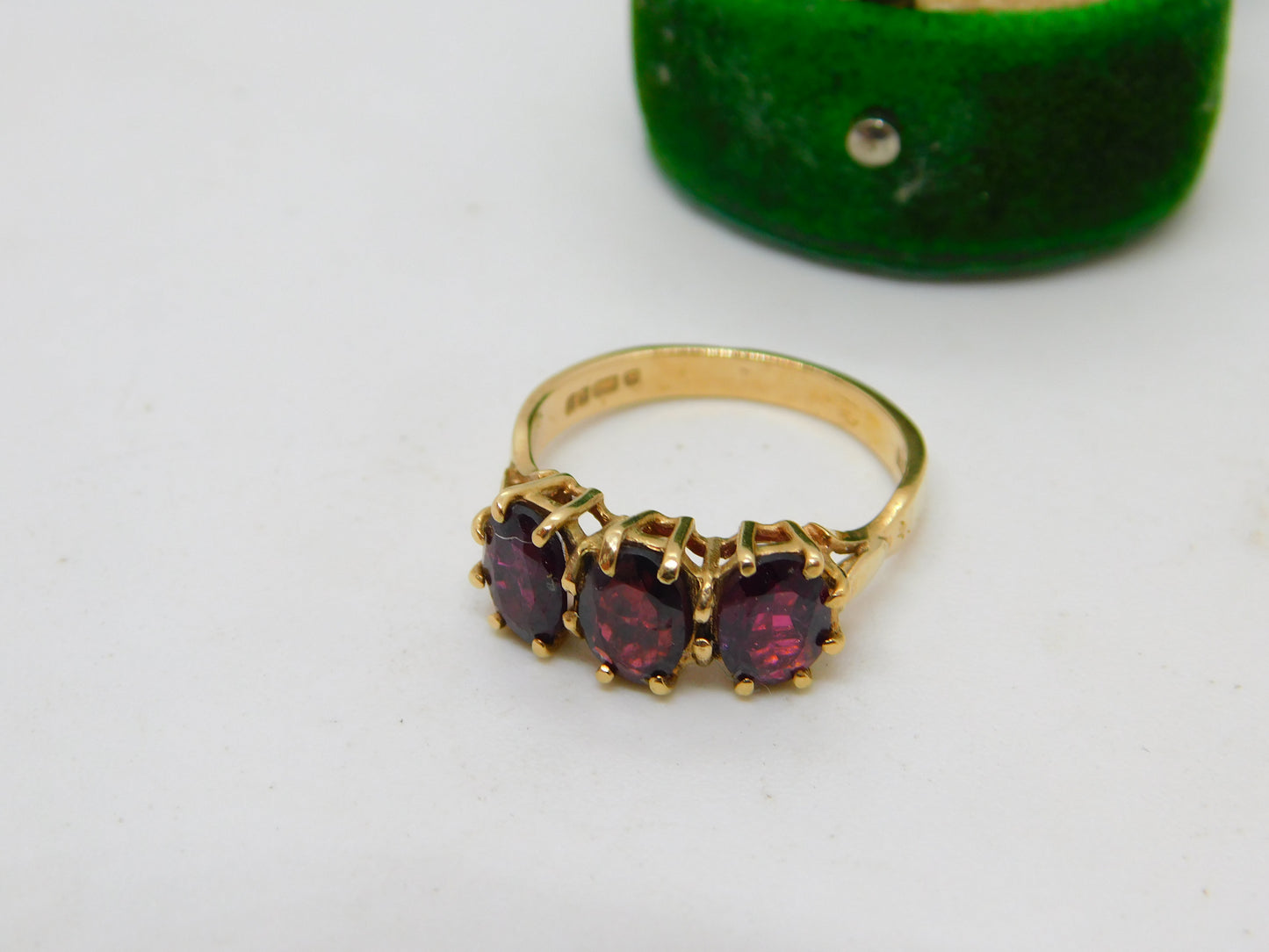 9ct Yellow Gold Three Stone Almandine Garnet Dress Ring Vintage 1973 London