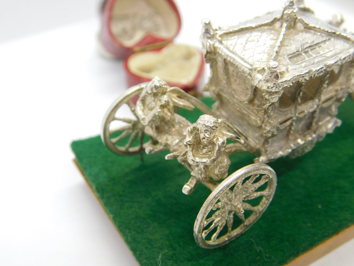 Cast Sterling Silver Royal State Coach Carriage Sculpture 1977 Birmingham