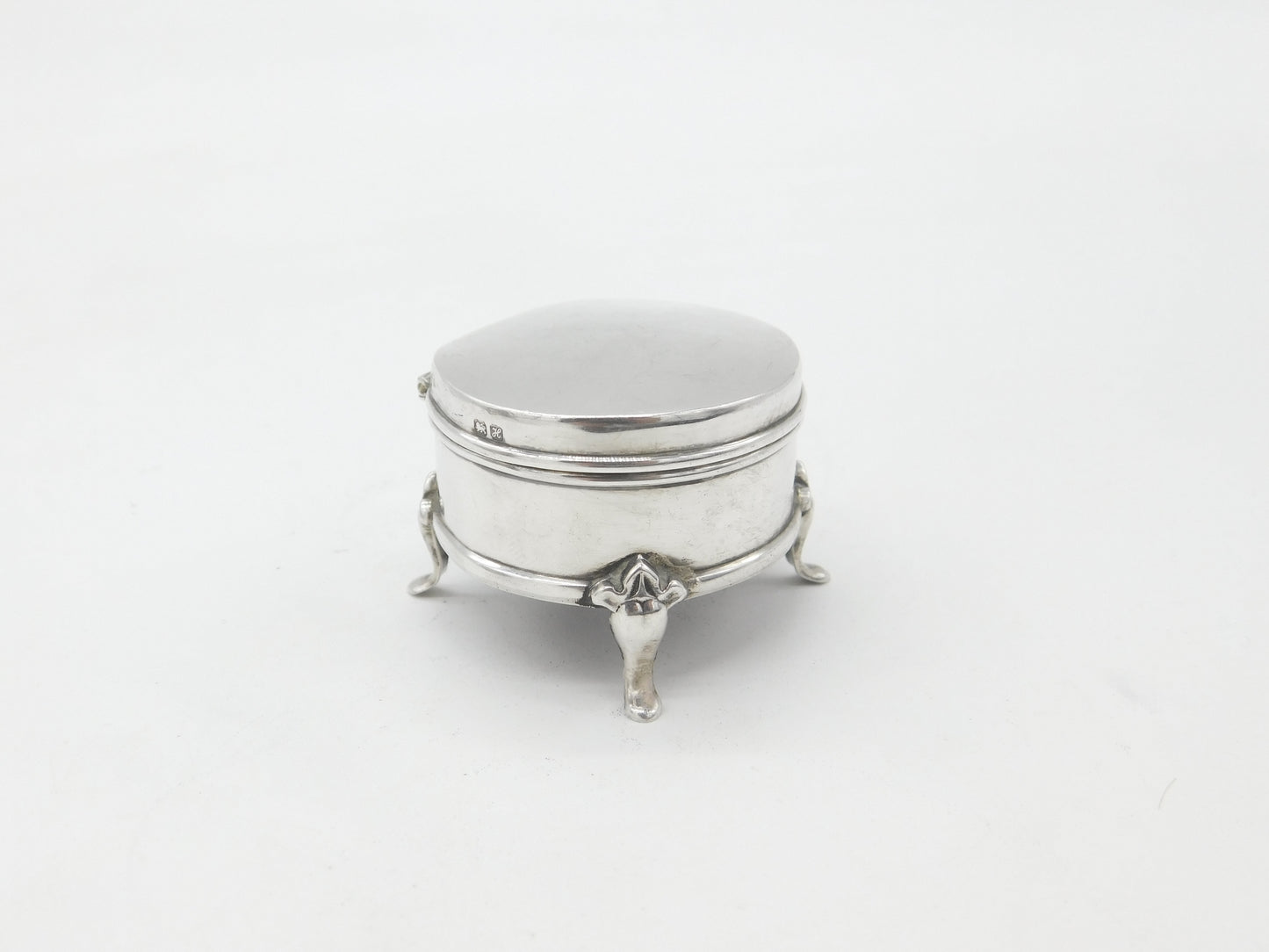 Edwardian Sterling Silver Paw Foot Ring or Trinket Box 1910 Chester Antique