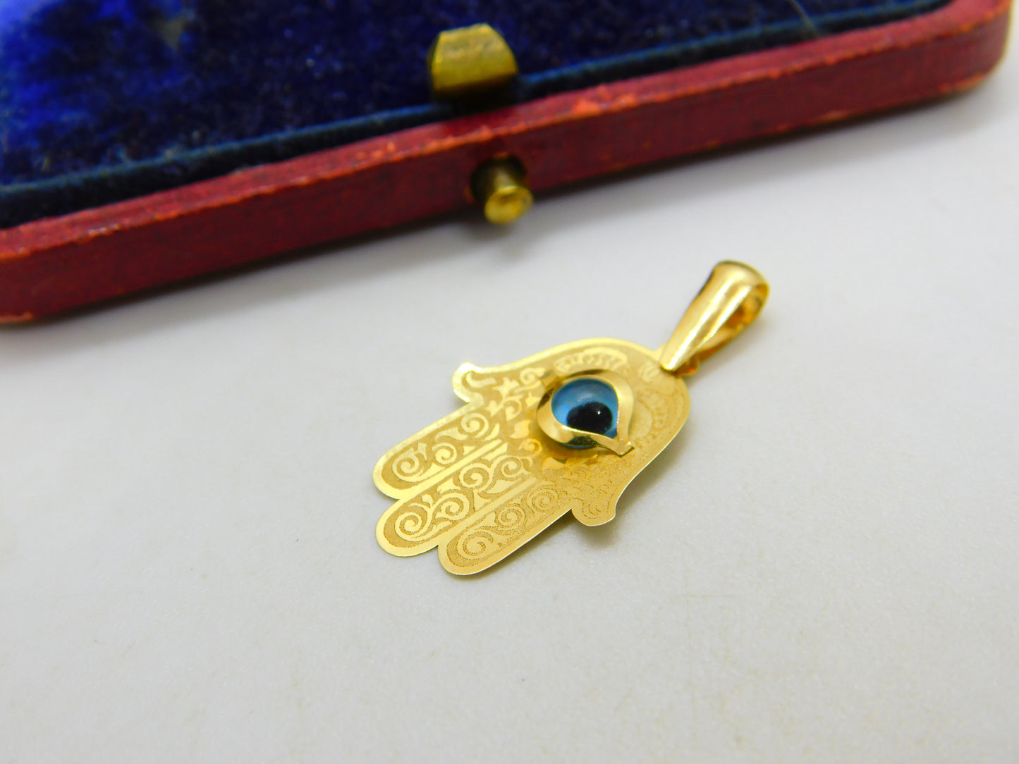 All Seeing Eye in Hand of Fatima 18ct Yellow Gold Charm Pendant Vintage c1980