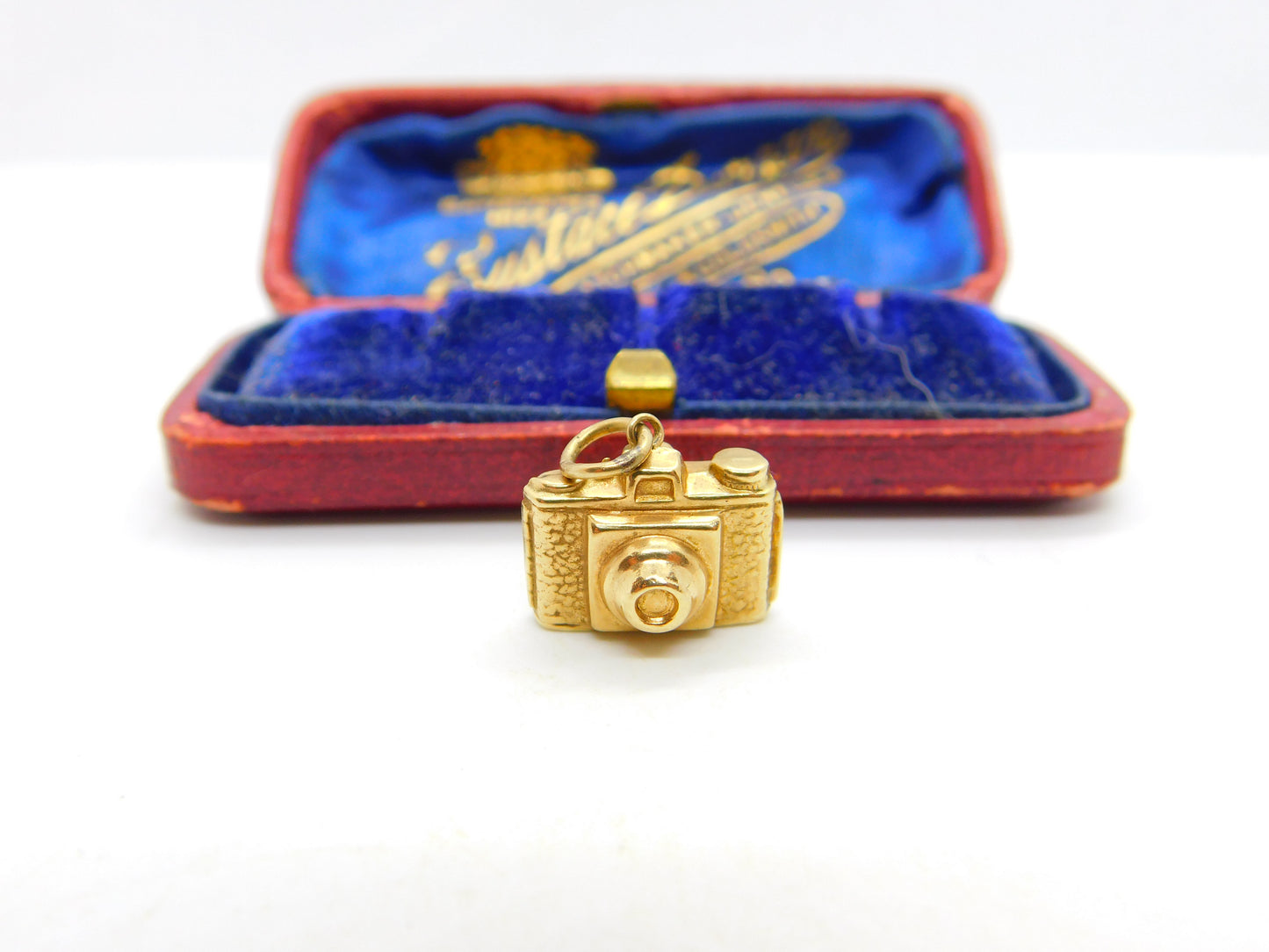 Photograph Camera English 9ct Yellow Gold Charm or Pendant Vintage 1972