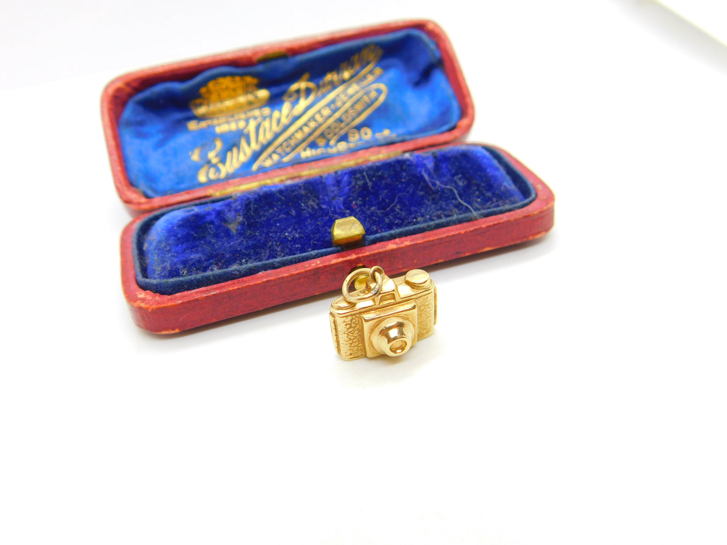 Photograph Camera English 9ct Yellow Gold Charm or Pendant Vintage 1972