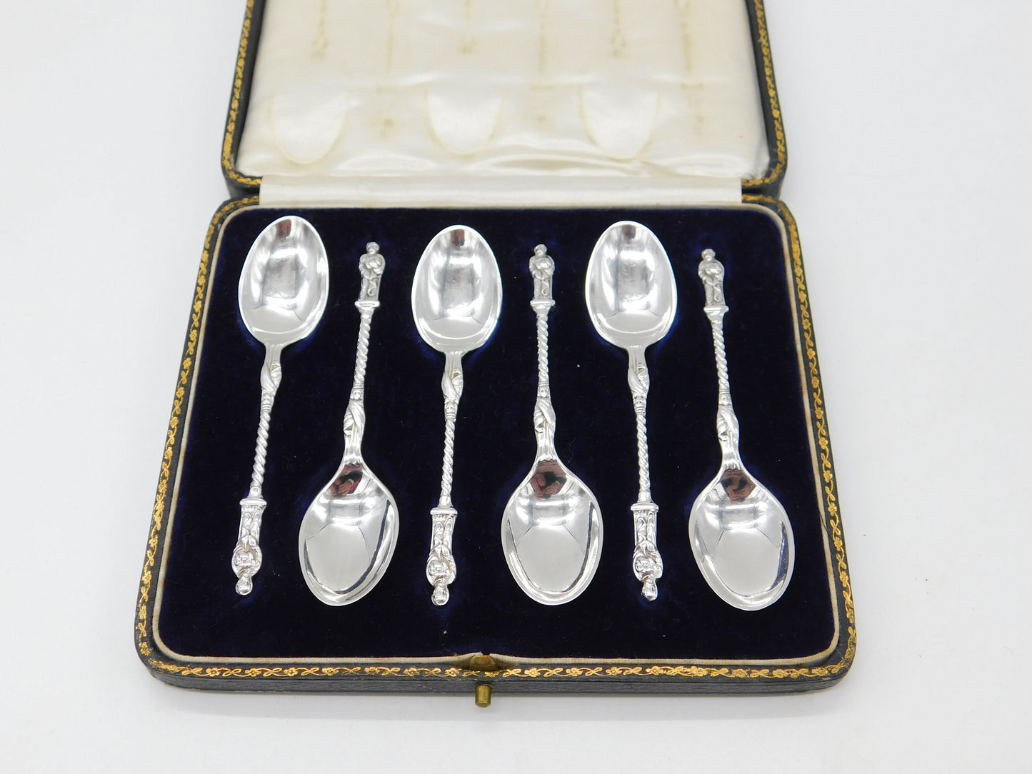 Boxed Set of Six Sterling Silver Apostle Terminal Teaspoons 1924 Sheffield