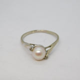10ct White Gold, Cultured Pearl & Diamond Crossover Ring Vintage c1970