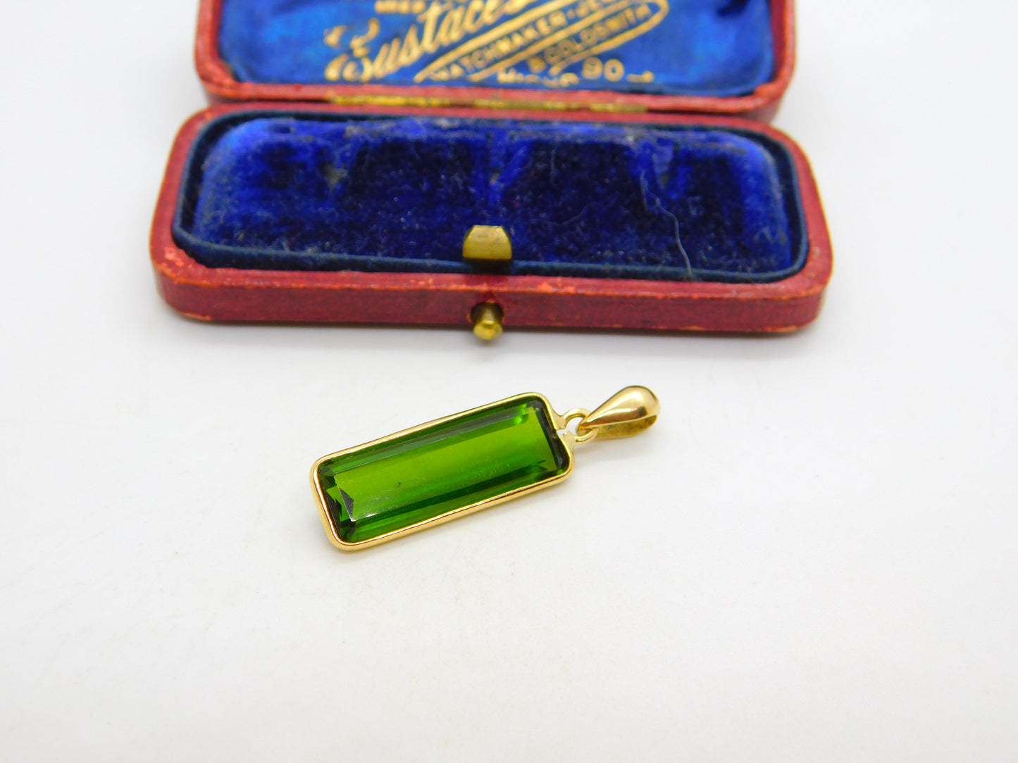 Baguette Cut Green Tourmaline in 18ct Yellow Gold Pendant Vintage c1980