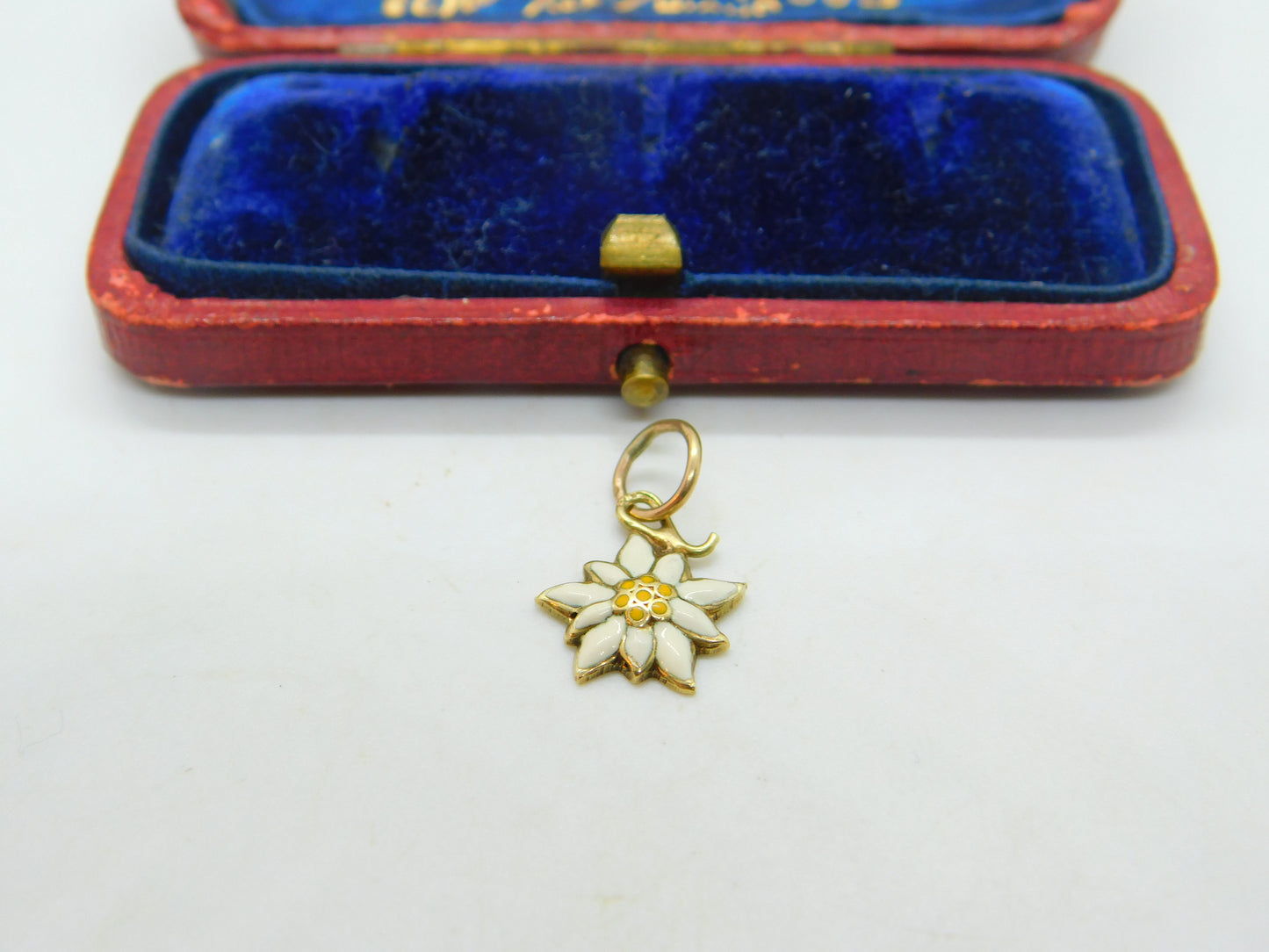 14ct Yellow Gold & Enamel Mountain Edelweiss Flower Charm Antique c1940