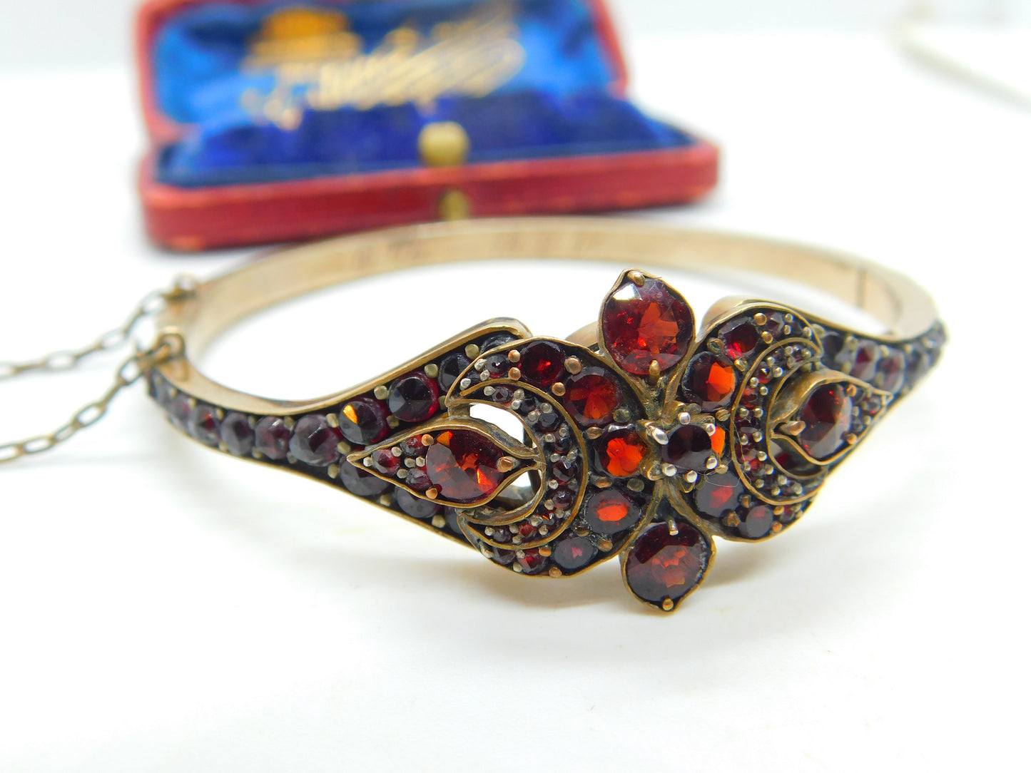 Austro-Hungarian 9ct Gold Bohemian Garnet Set Floral Bangle Antique c1860 Victorian