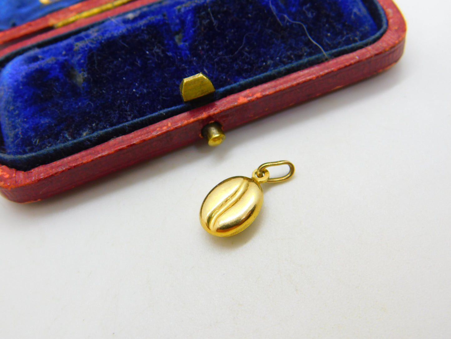 Nescafe Coffee Bean 9ct Yellow Gold Charm or Pendant Vintage c1980