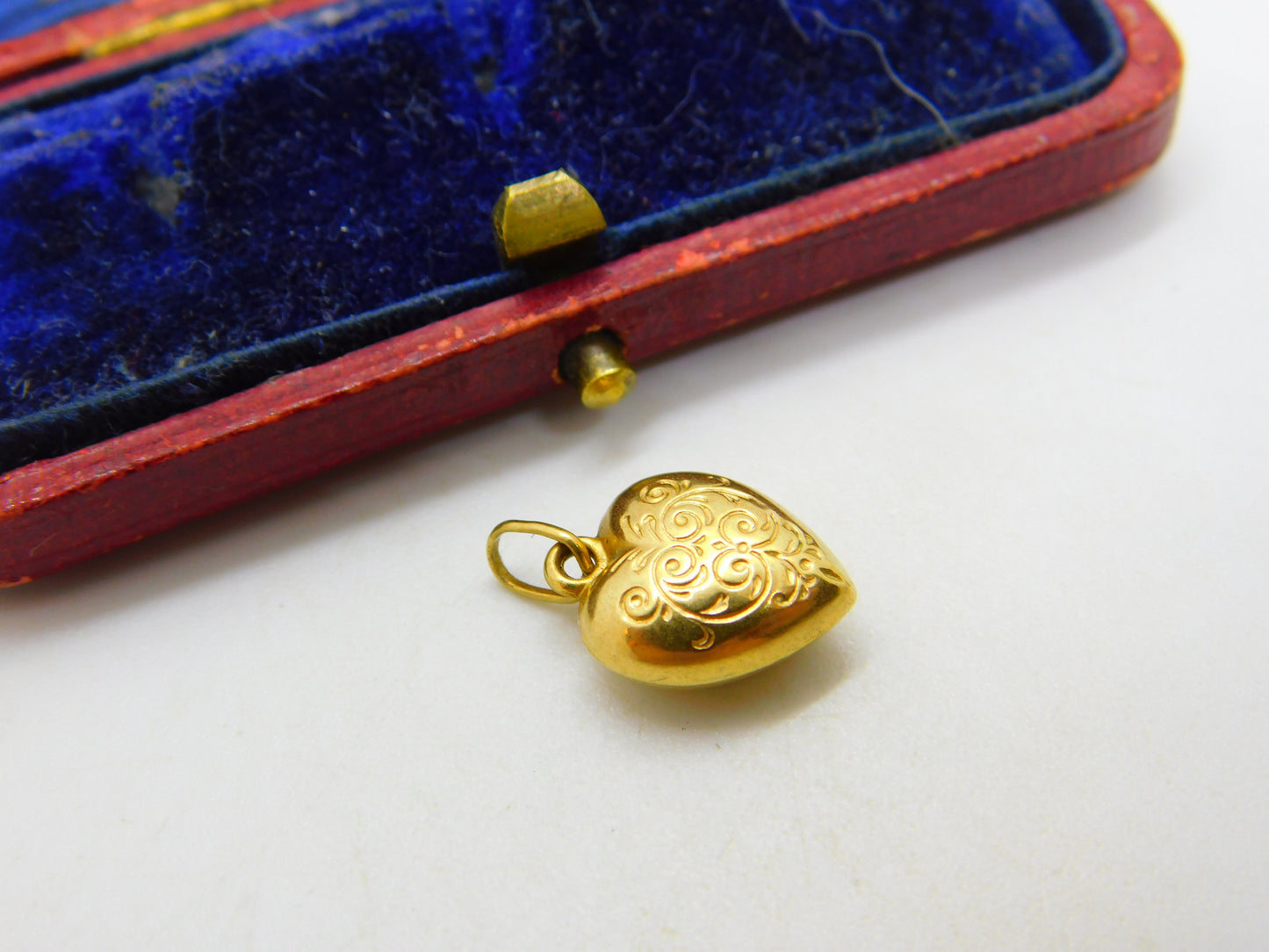 Engraved Puffy Heart 9ct Yellow Gold Charm or Pendant Vintage c1970