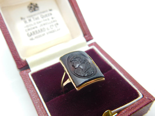 15ct Yellow Gold Grand Tour Carved Onyx Soldier Bust Cameo Ring Antique c1820